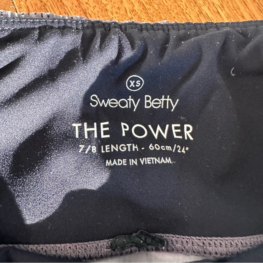 Sweaty Betty Power Pocket Workout 7/8 Legging- Moonrock Purple Palm Prin… - Picture 5 of 14